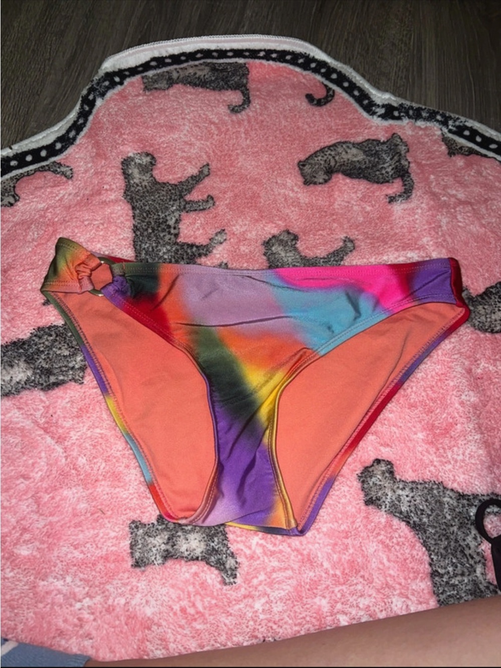 No Boundaries Women’s Rainbow Tie-Dye Bikini Bottoms - Coral & Multicolor